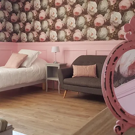 Manoir De Pierreville לינה וארוחת בוקר Audouville-la-Hubert