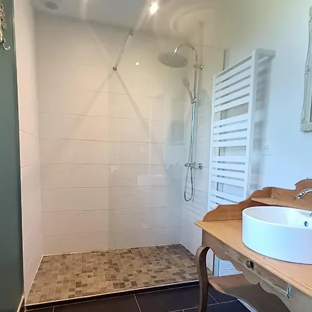 Bed and Breakfast Manoir De Pierreville Audouville-la-Hubert