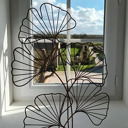 Manoir De Pierreville Bed and Breakfast