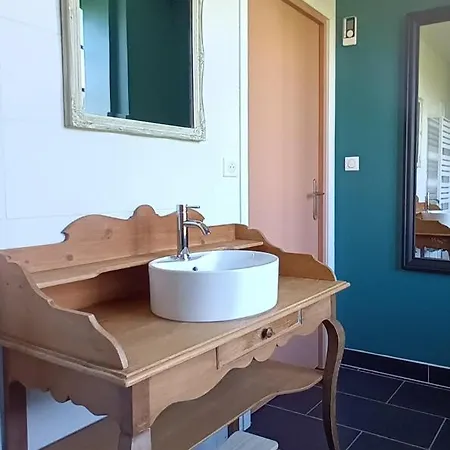 Bed and Breakfast Manoir De Pierreville Audouville-la-Hubert