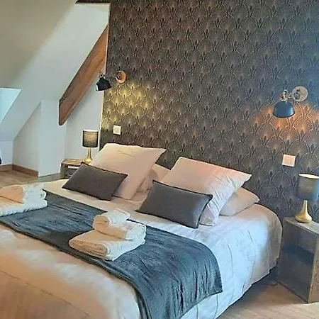 فندق مبيت وإفطار Manoir De Pierreville 3*