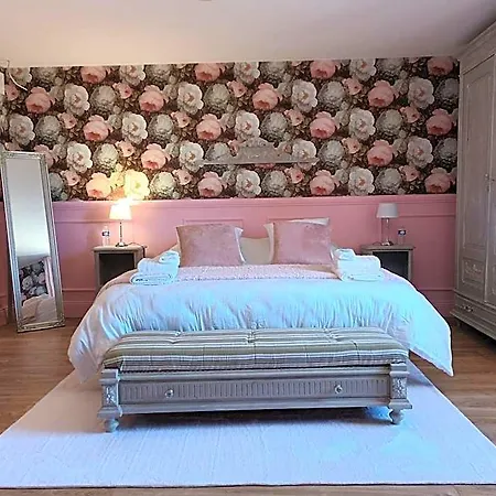 Manoir De Pierreville فندق مبيت وإفطار 3*