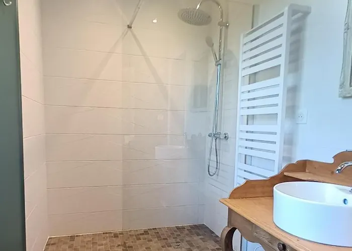 فندق مبيت وإفطار Manoir De Pierreville Audouville-la-Hubert