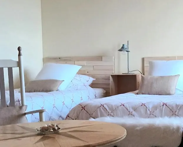 Manoir De Pierreville فندق مبيت وإفطار Audouville-la-Hubert